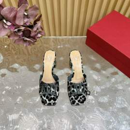 Picture of Valentino Shoes _SKUValentinosz35-406CMLL120320241